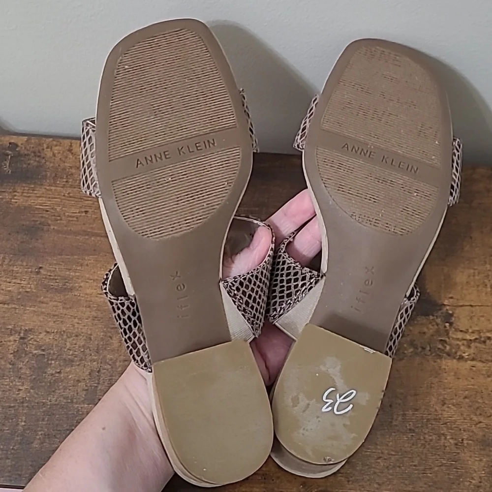 Anne Klein Brown Beige Snakeprint Patterned Heeled Sandals size 9